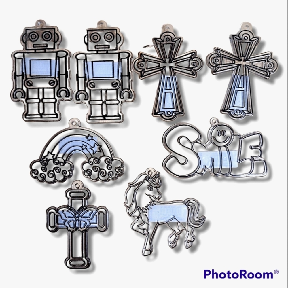 NWOT Set of 8 Hello Hobby Ready-to-Paint Black Outlined Plastic Suncatchers